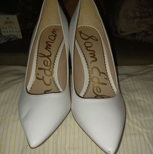 Ladies Stilettos 8.5 wide